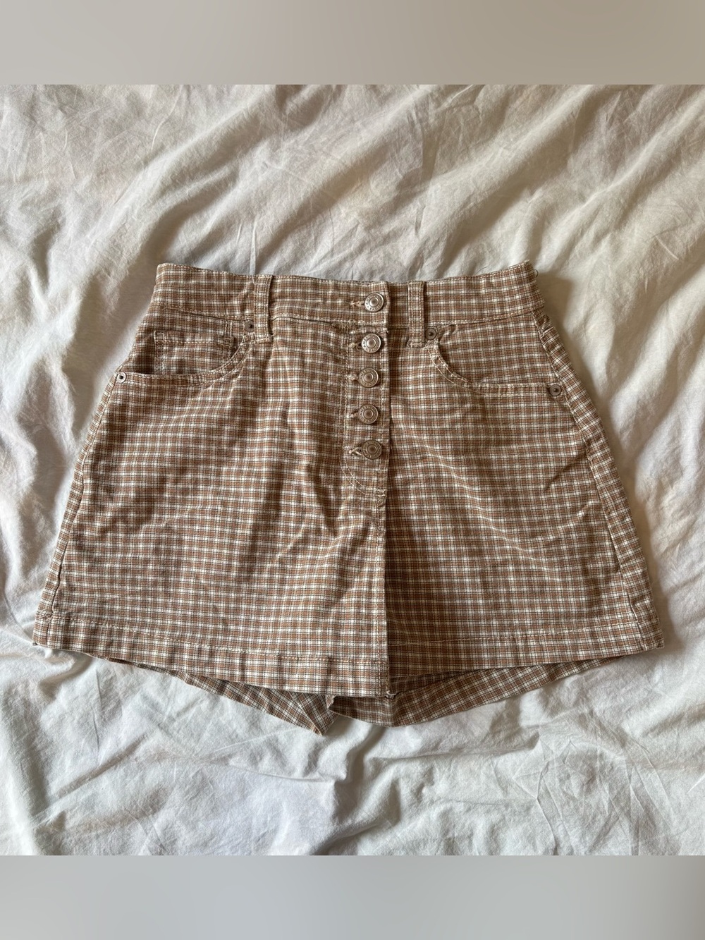 American Eagle plaid shorts